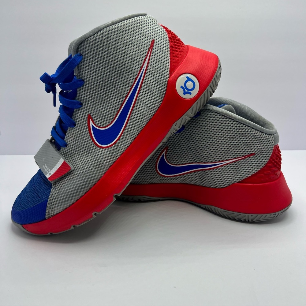 NIKE KD TREY 5 III BASKETBALL SHOES WOLF GRAY /UNIVERSITY RED/ BLUE SIZE 10.5